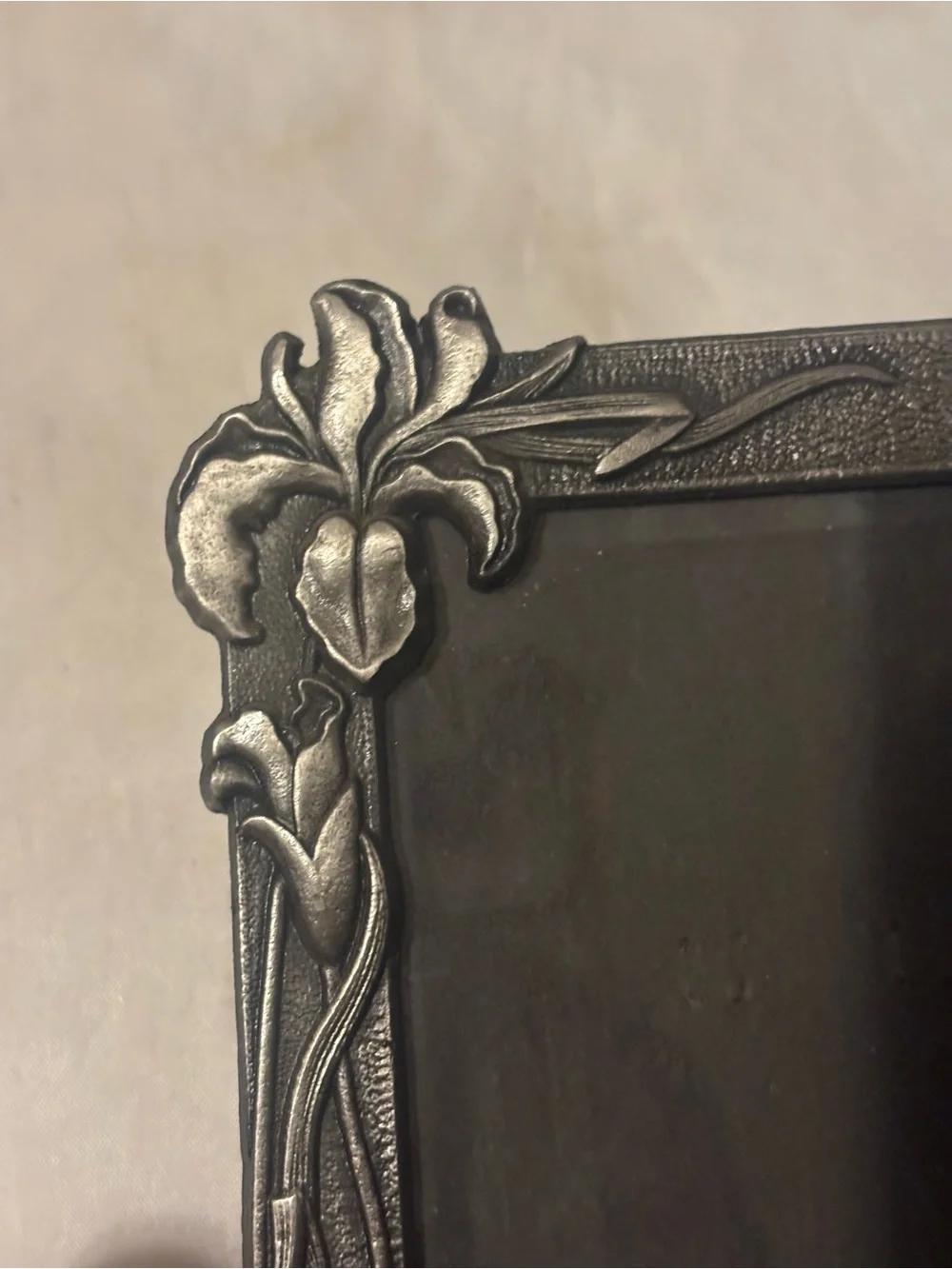 Decorative Iris Floral Metal Picture Frame -
